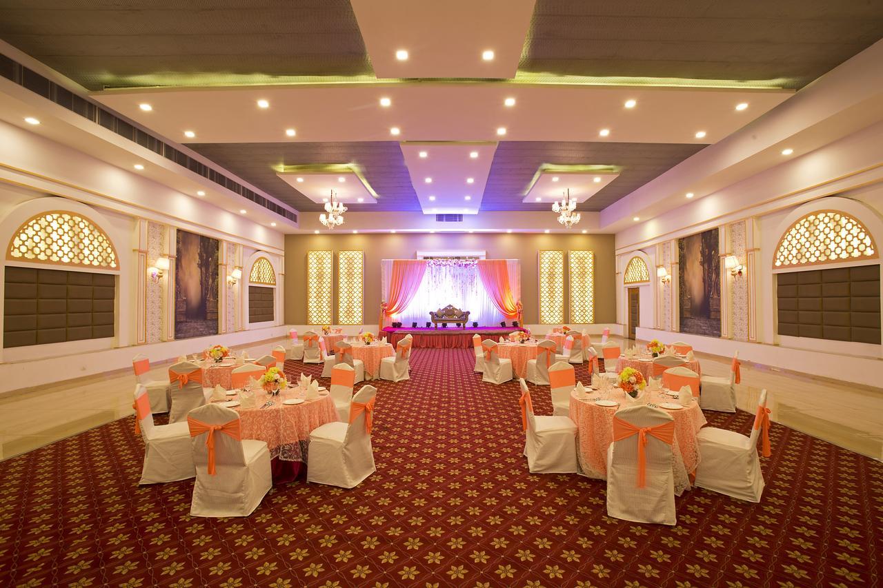 Inde Hotel Chattarpur Nowe Delhi Zewnętrze zdjęcie